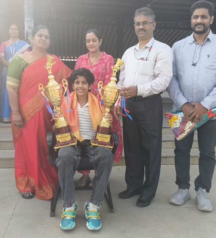 https://www.navodayacentralschool.edu.in/wp-content/uploads/2025/11/rohan-karuturi-badminton-champion.jpeg